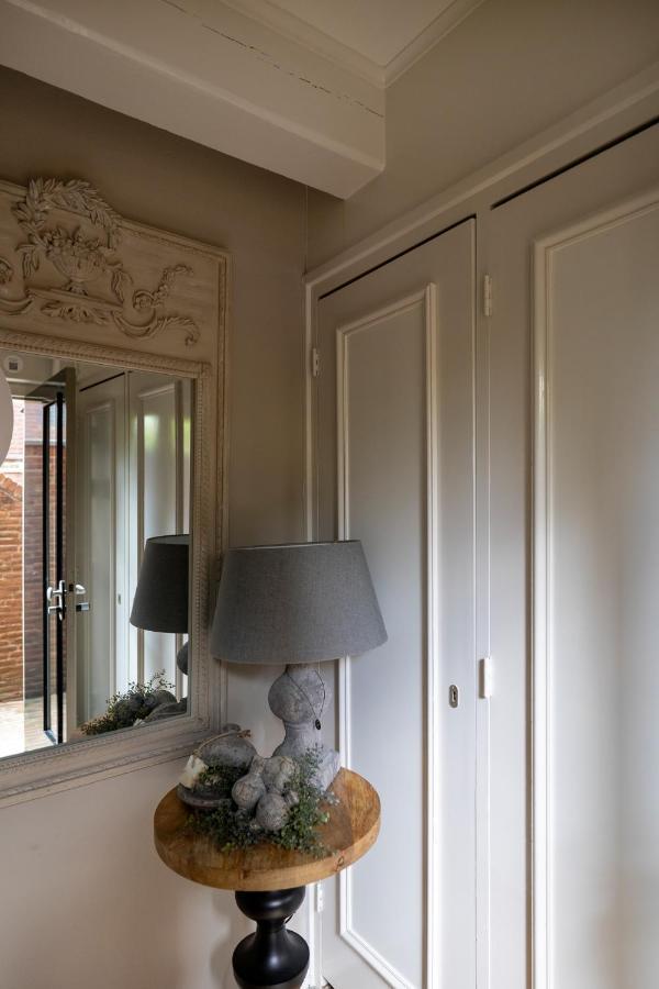 Heritage 17Th Century City Apartment Monsieur Philippe Leeuwarden Kültér fotó